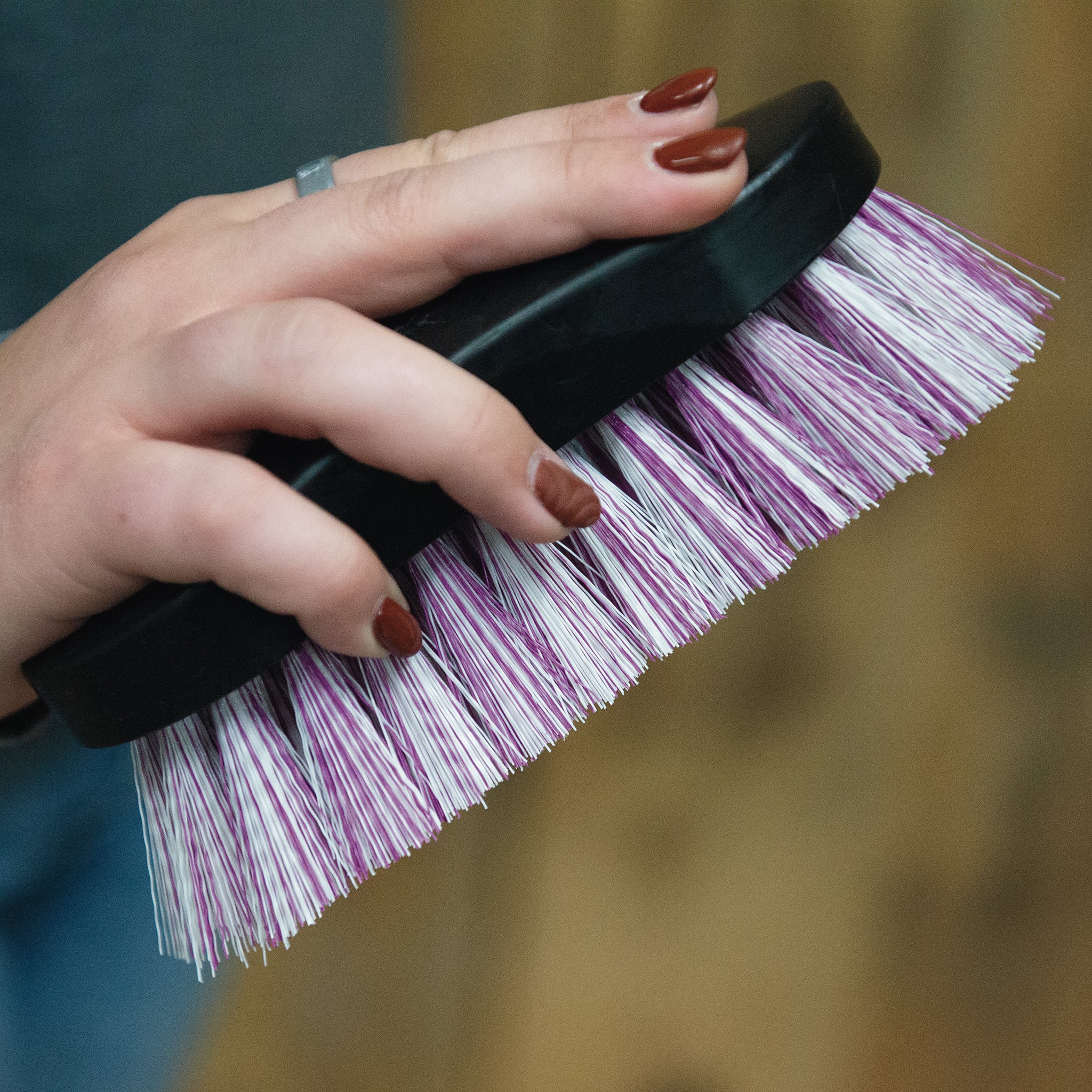 Decker Fiesta Brush - Image 4