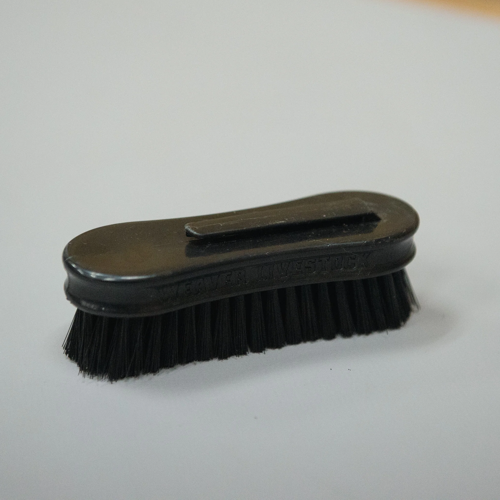 Pig Face Brush, Plastic Handle - Image 11