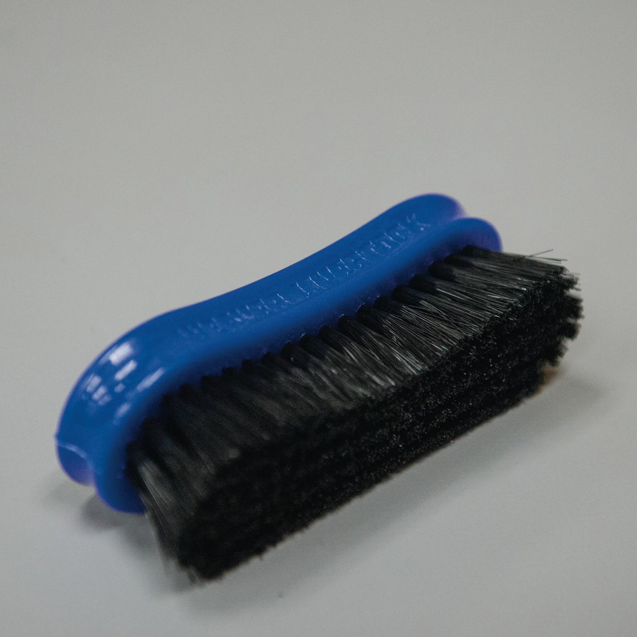 Pig Face Brush, Plastic Handle - Image 17