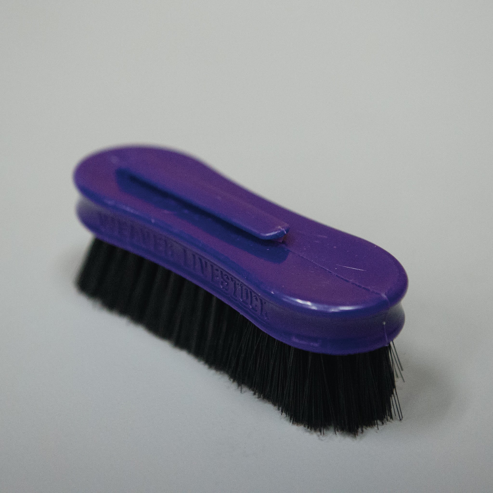 Pig Face Brush, Plastic Handle - Image 30