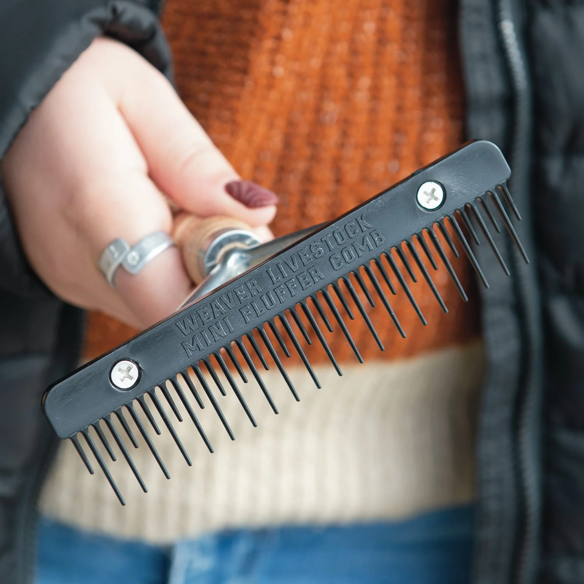 Plastic Mini Fluffer Comb - Image 52