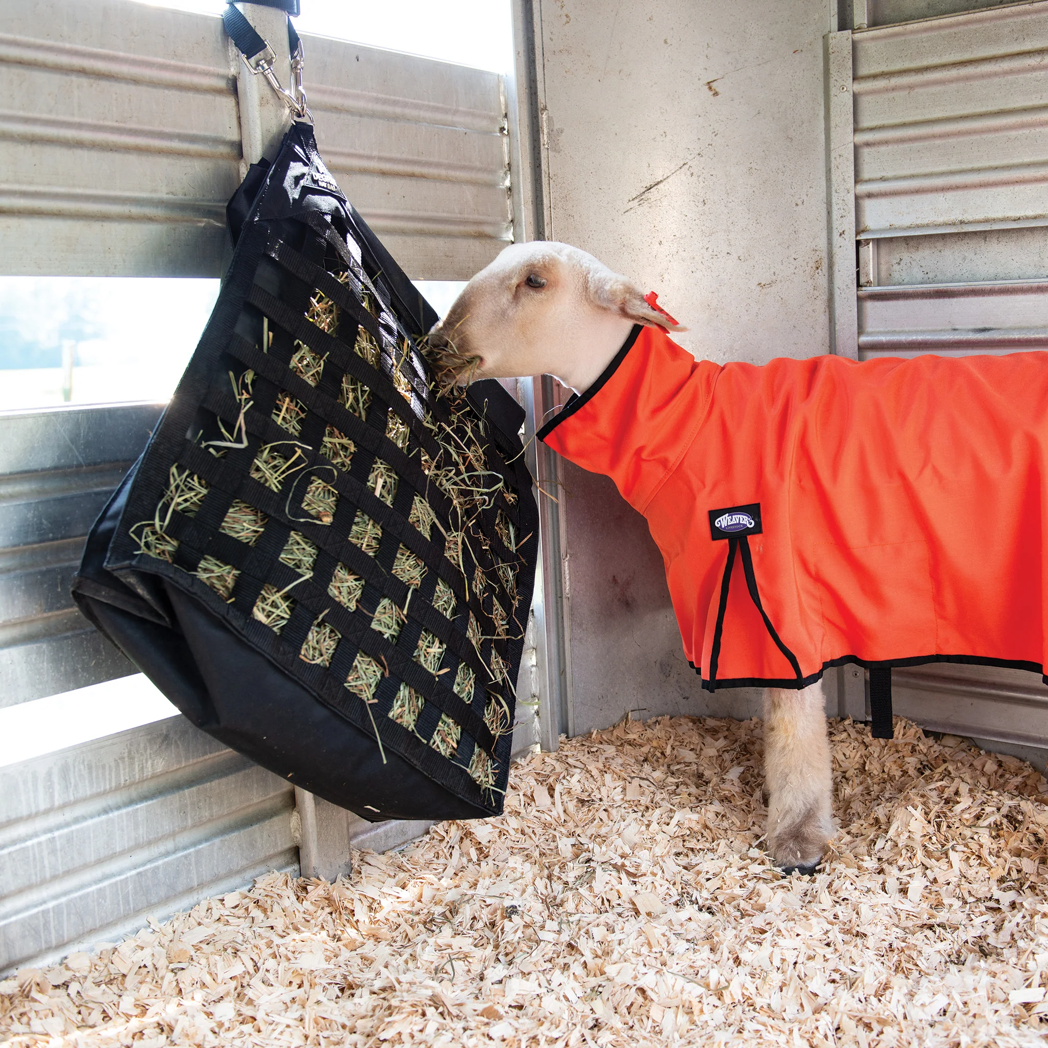 Small 45 Degree⢠Hay Bag, Black - Image 2